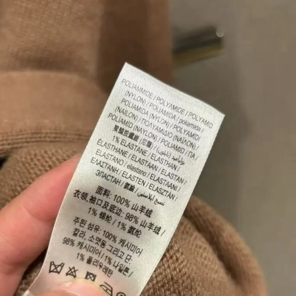 Burberry Cashmere V Neck Sweater M NWT - Picture 4 of 7